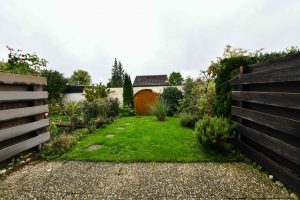 Garten mit Terrasse
